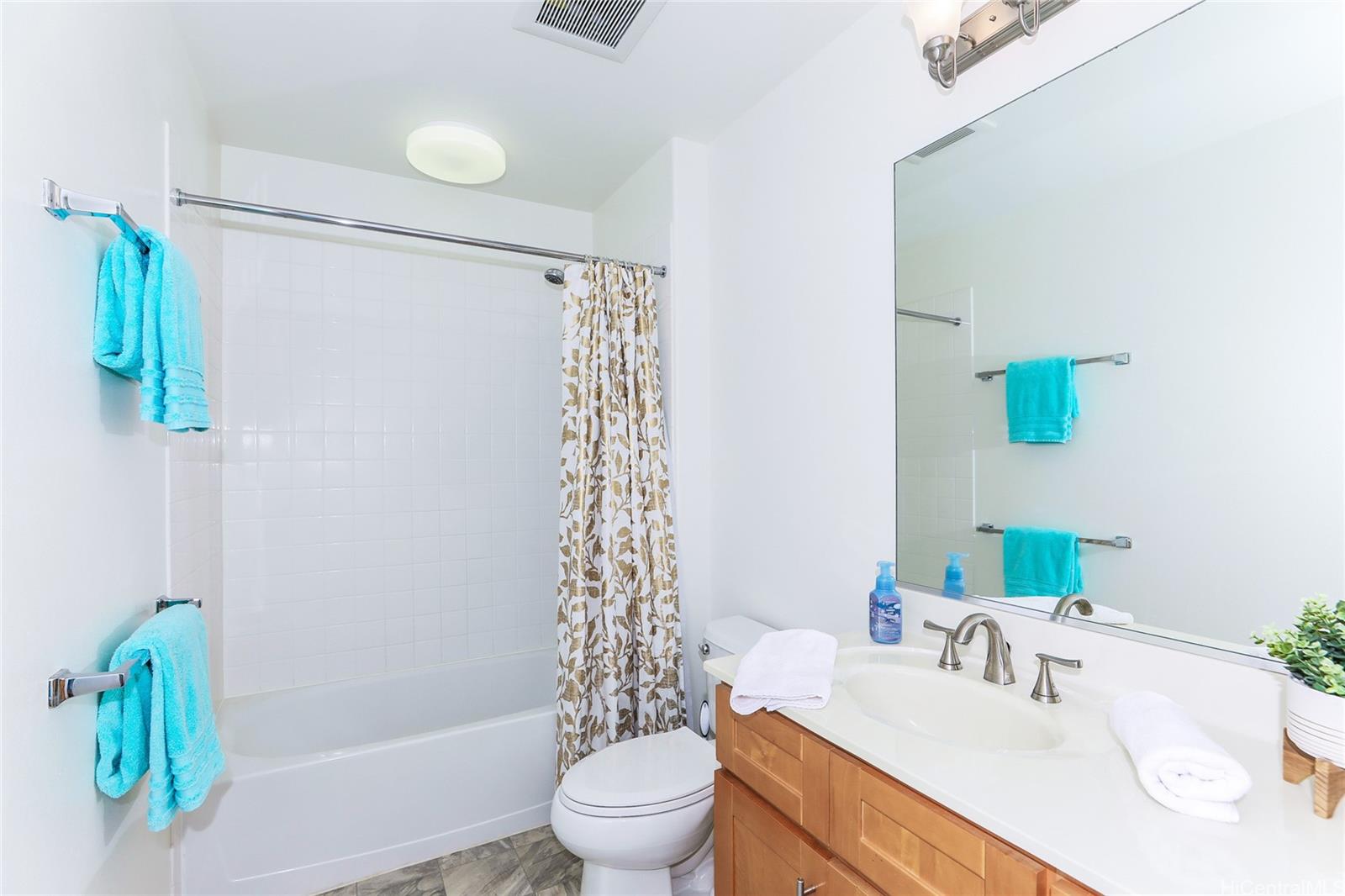 91-1025 Kamaaha Avenue  Unit 705