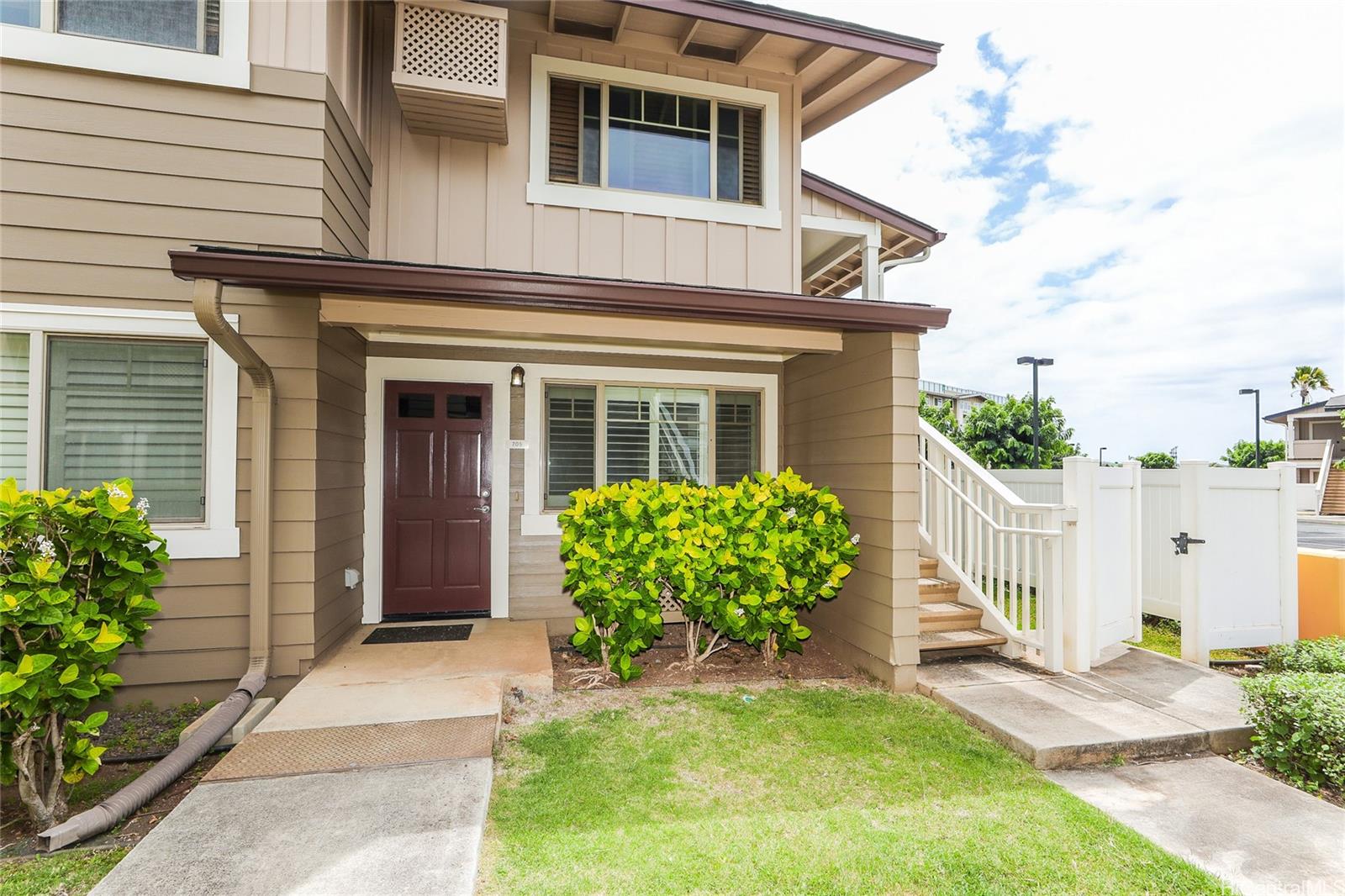 91-1025 Kamaaha Avenue  Unit 705