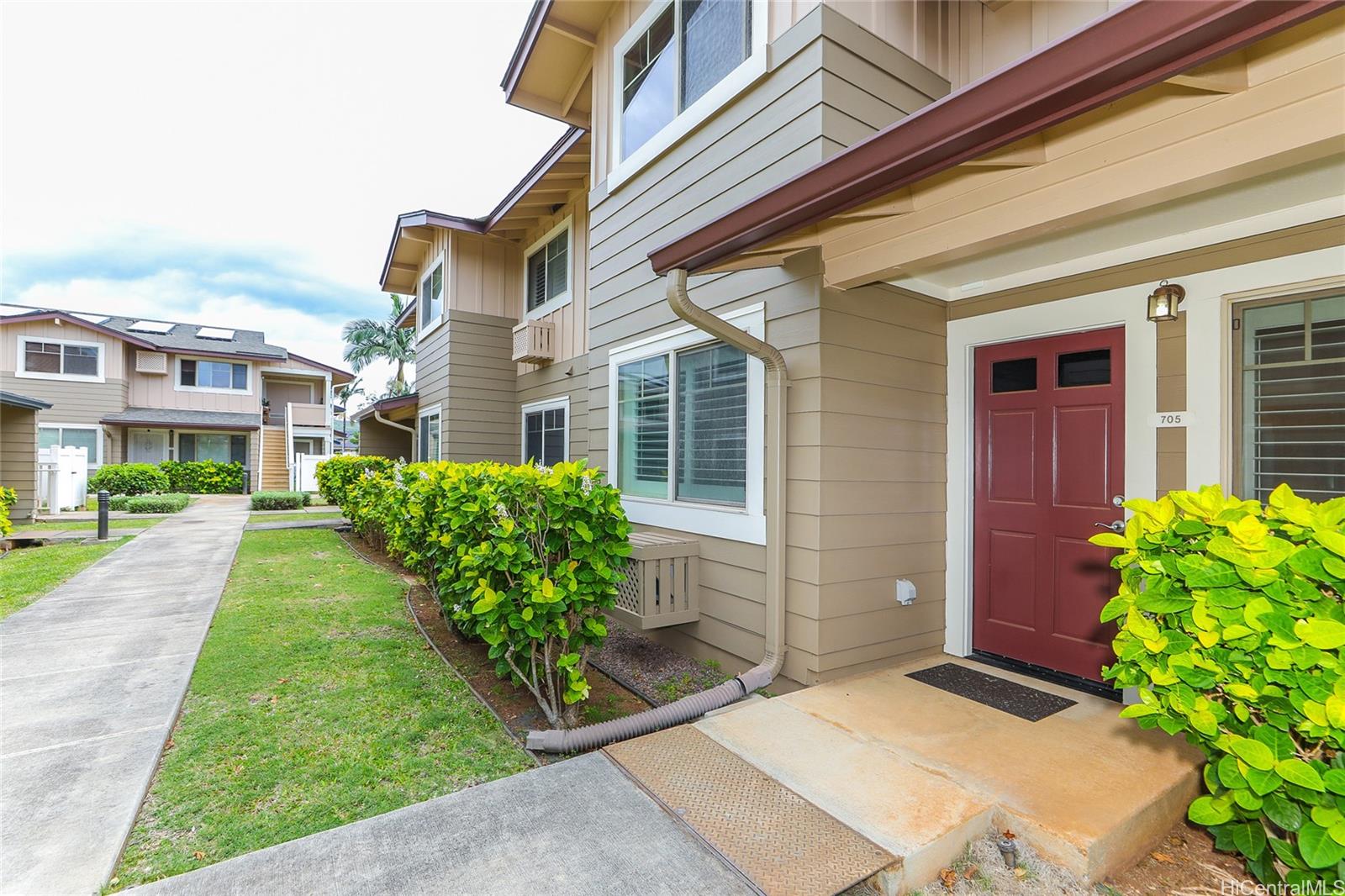 91-1025 Kamaaha Avenue  Unit 705