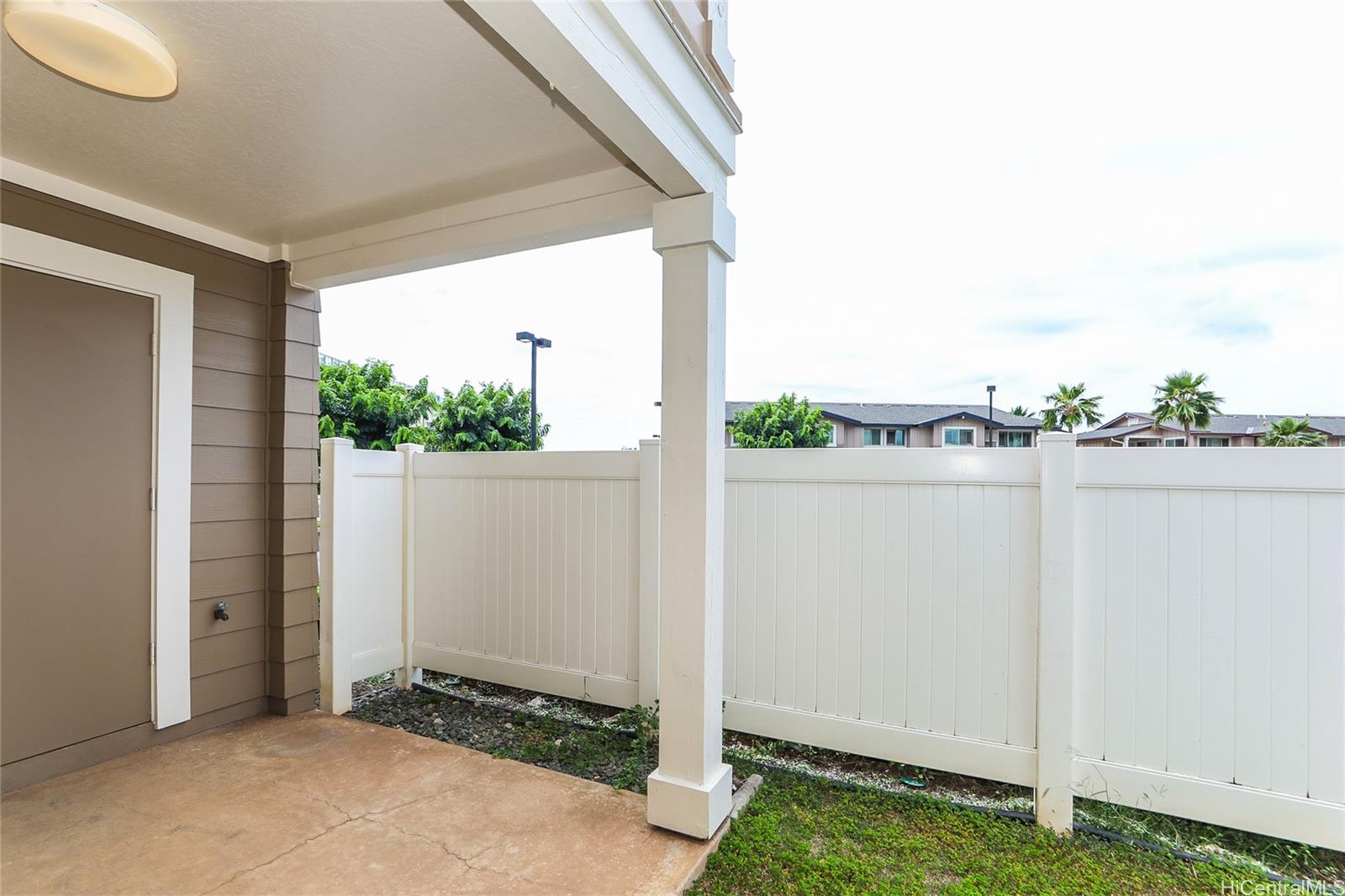 91-1025 Kamaaha Avenue  Unit 705