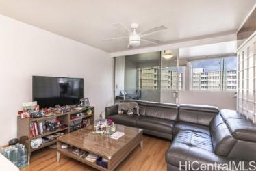 1423 Emerson Street 214