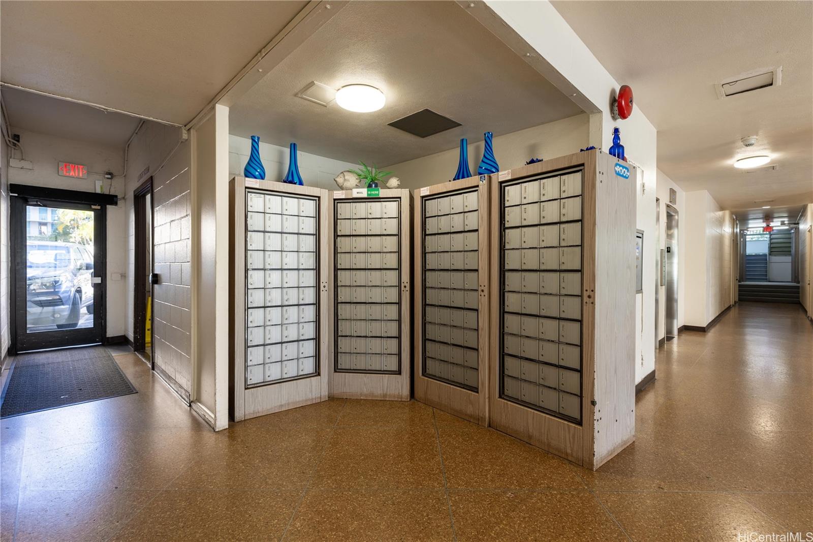 445 Kaiolu Street  Unit 604