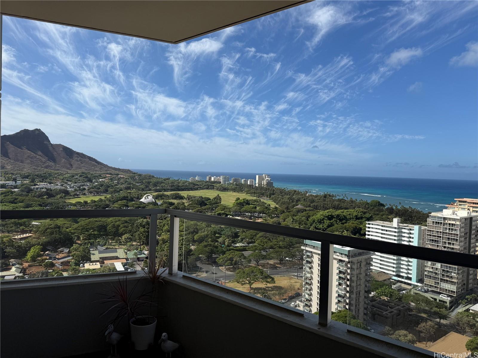 2600 Pualani Way 2804