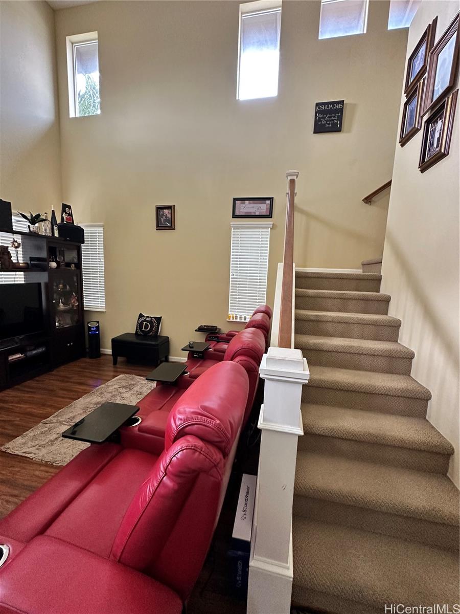 Photo 5 of 25