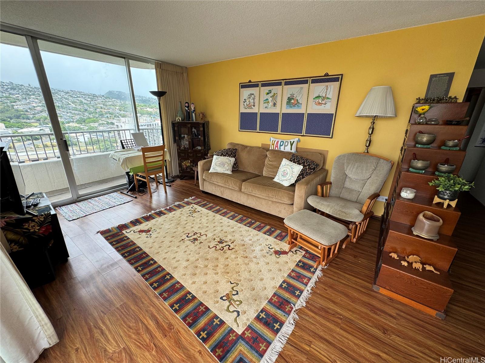 2825 S King Street  Unit 1204