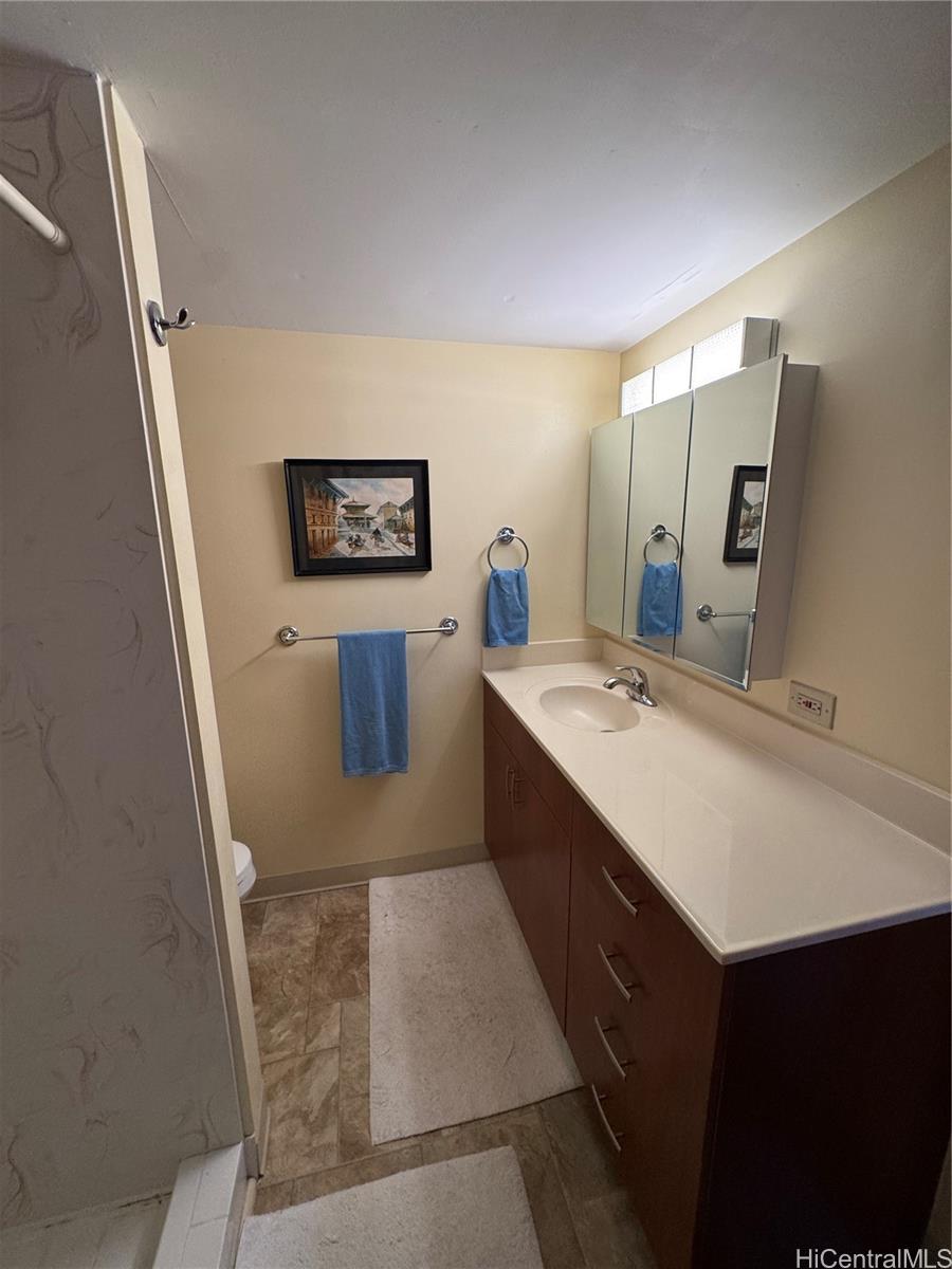 2825 S King Street  Unit 1204