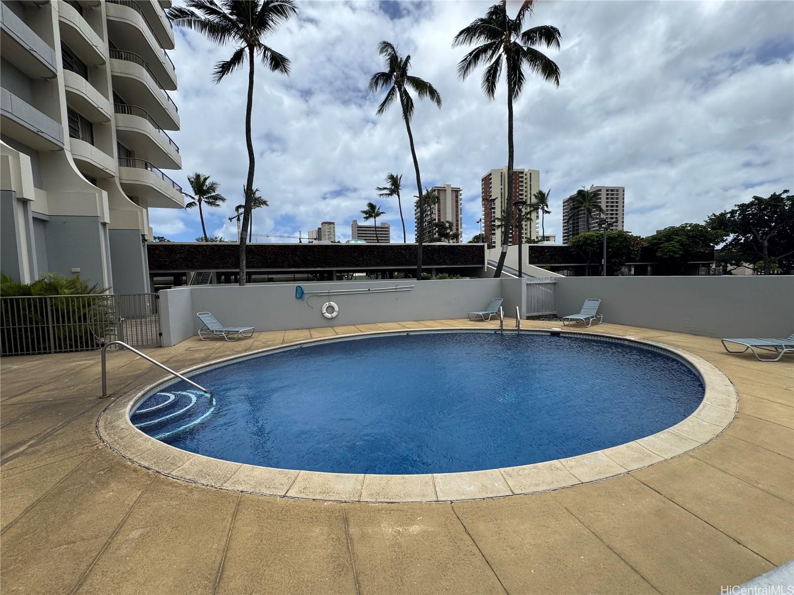 2825 S King Street  Unit 1204