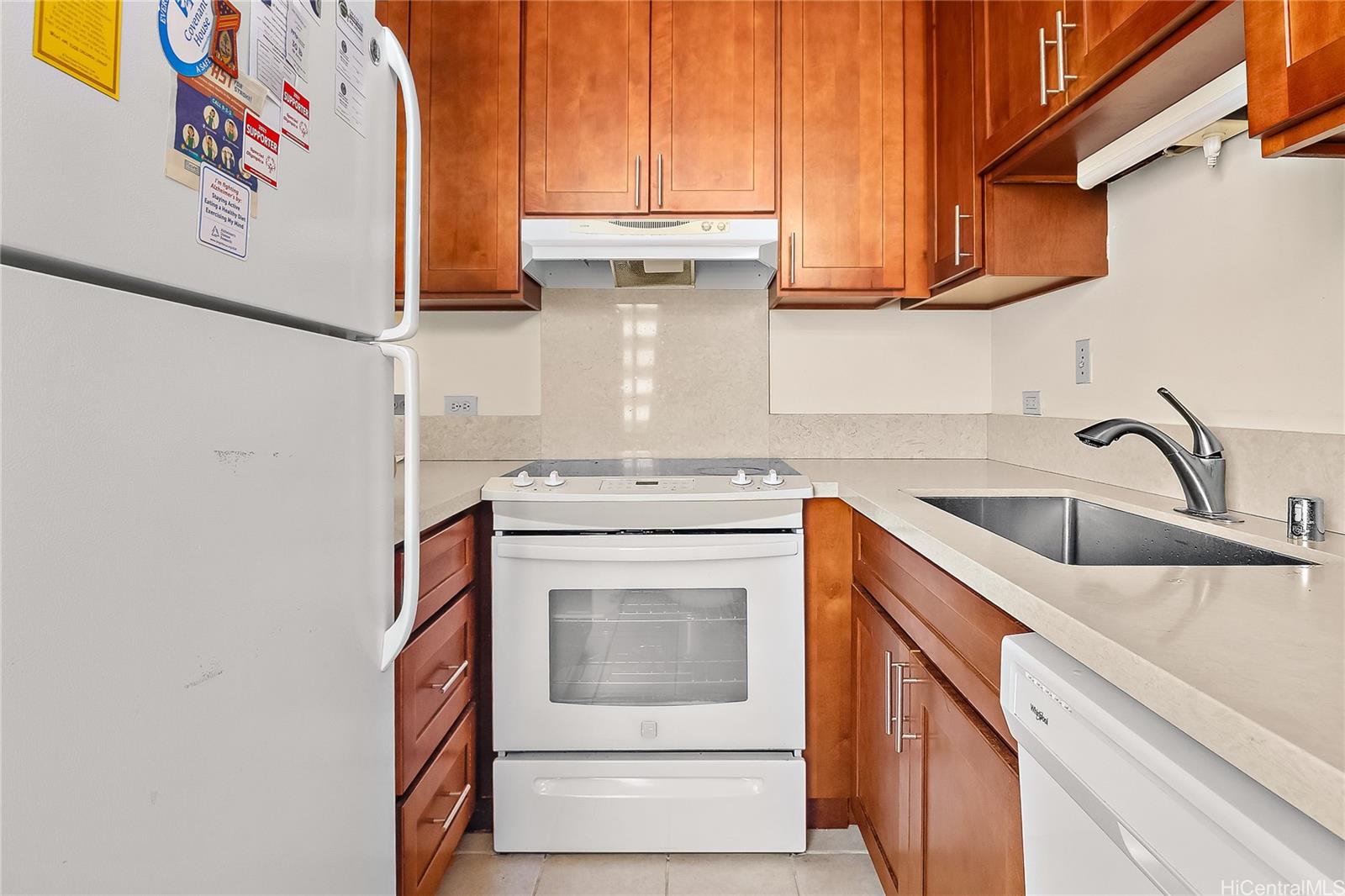 Photo 10 of 25