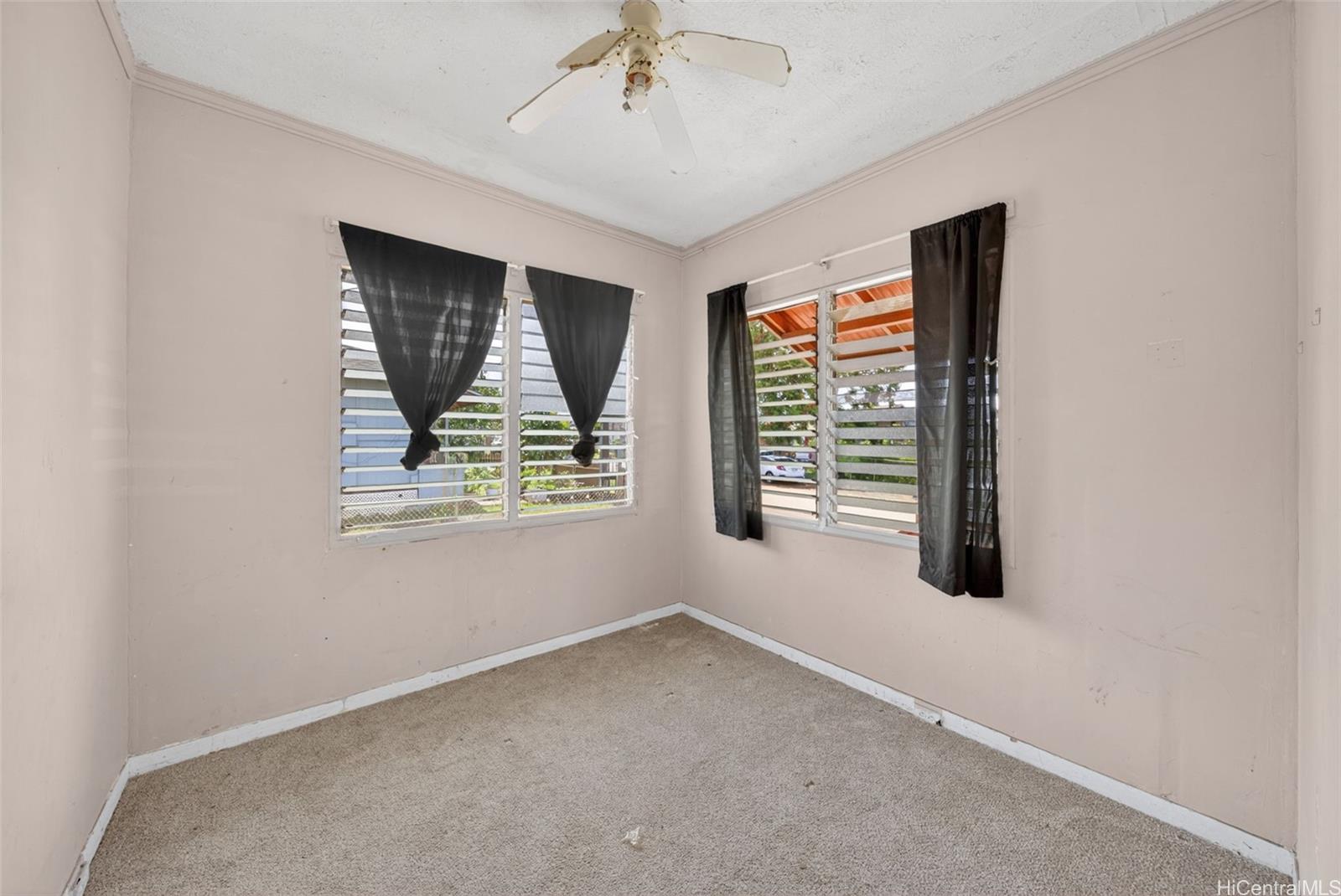 Photo 15 of 23
