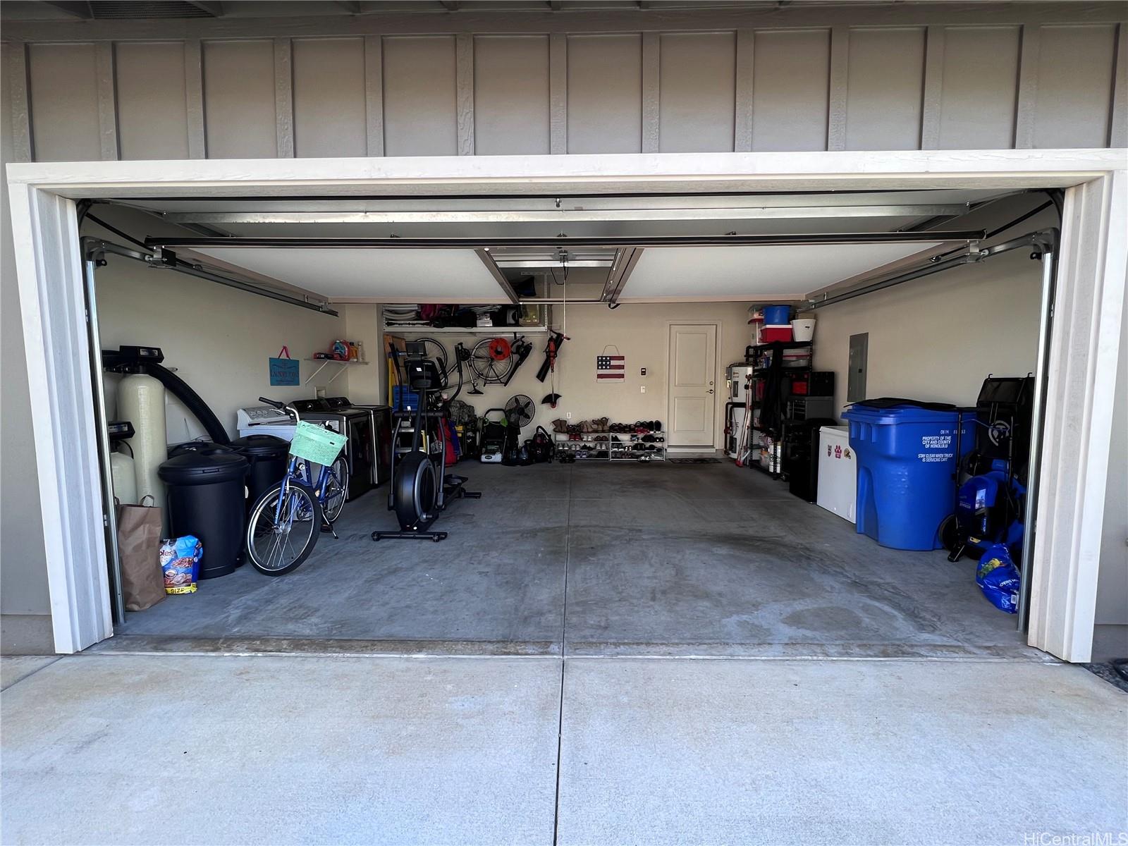 Photo 21 of 25