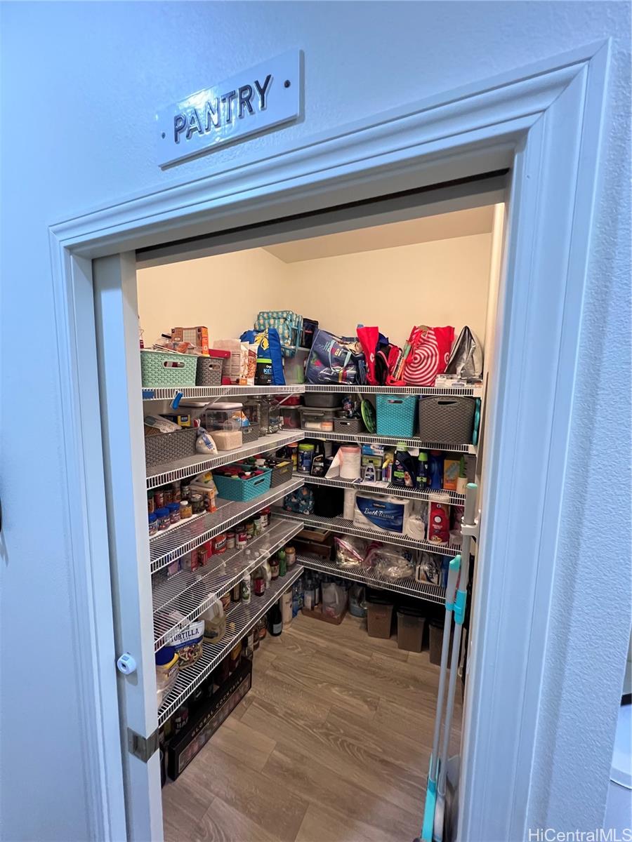Photo 6 of 25