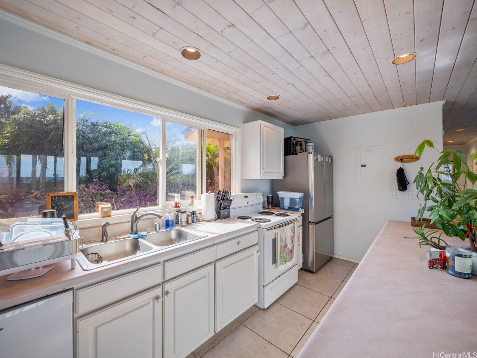 67-333 Kiapoko Place  Unit A