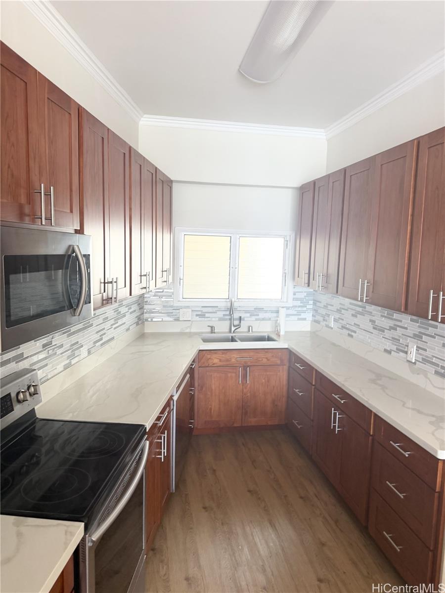 469 Ena Road  Unit 2103