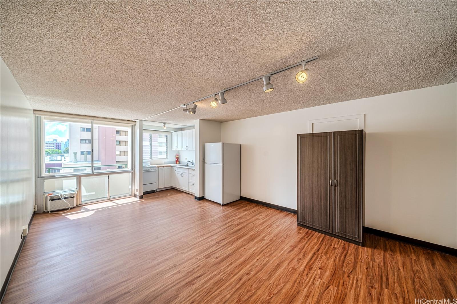 747 Amana Street  Unit 407