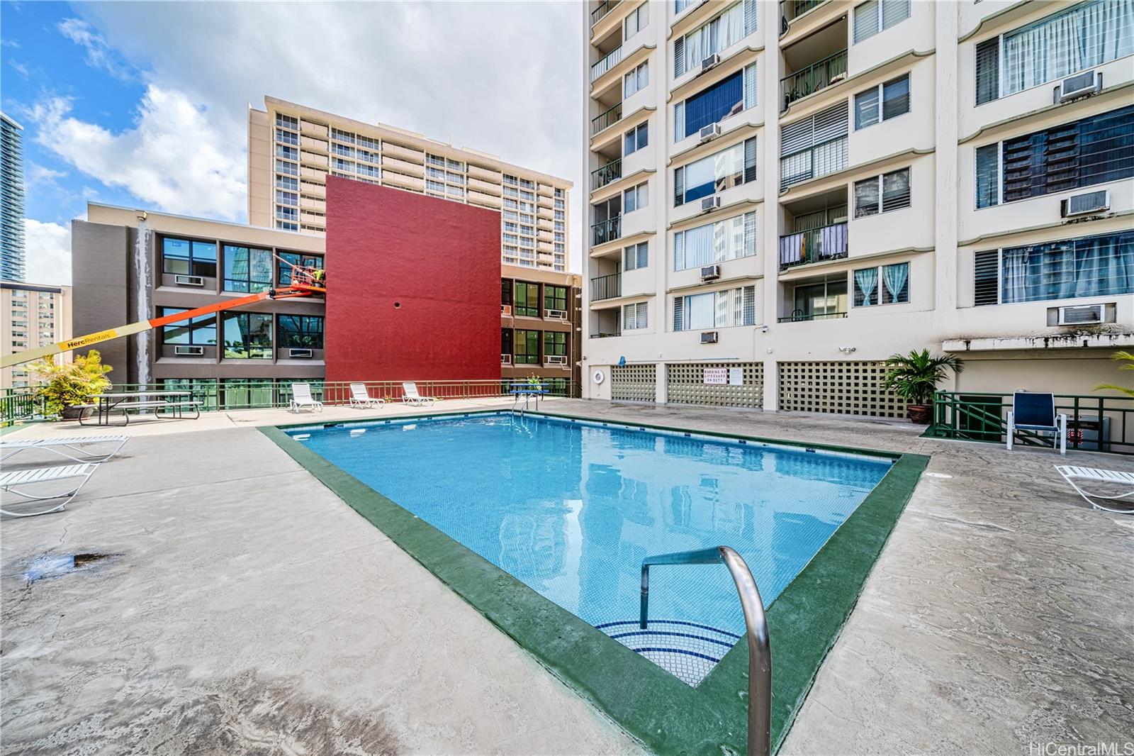 747 Amana Street  Unit 407