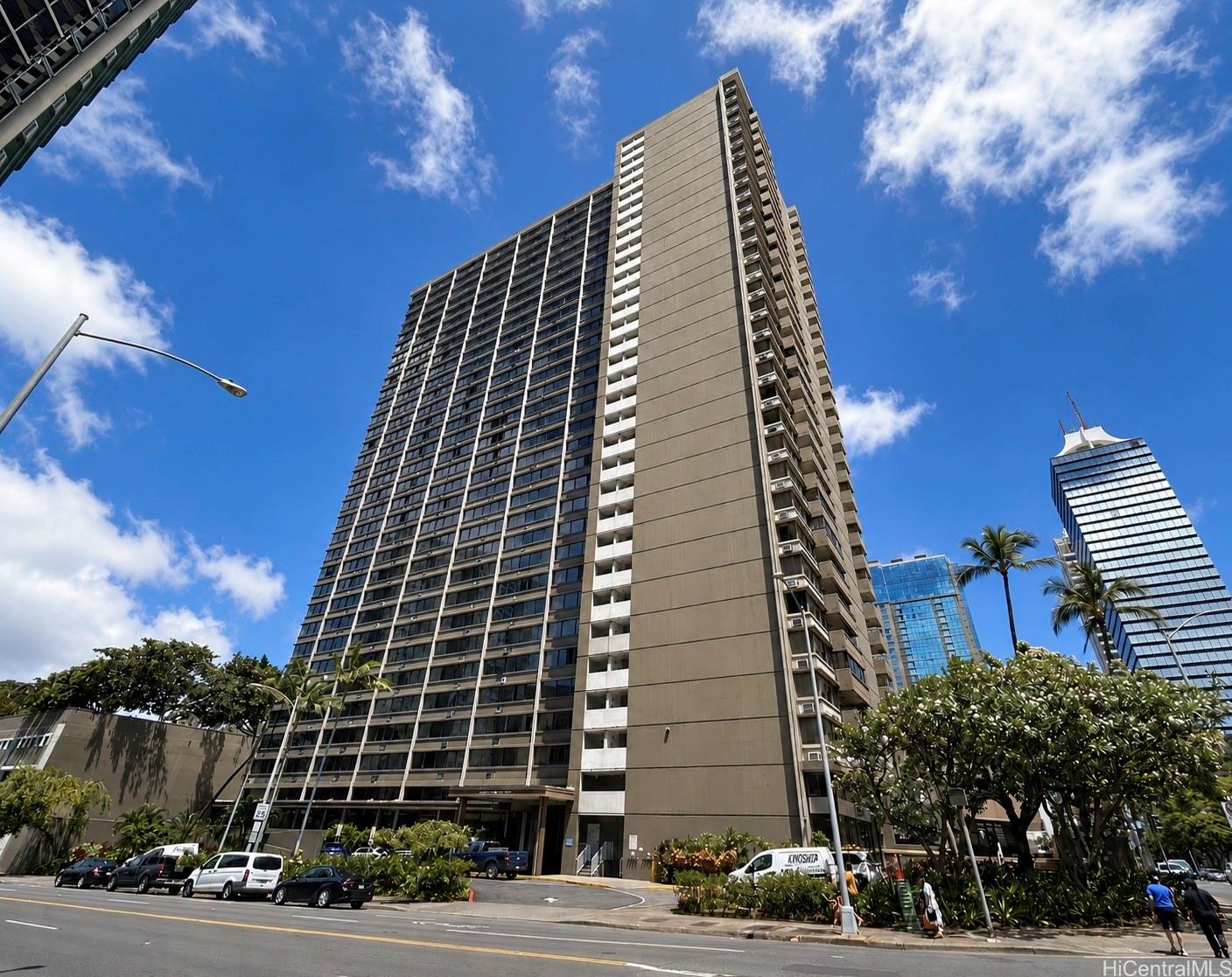 1255 Nuuanu Avenue 806