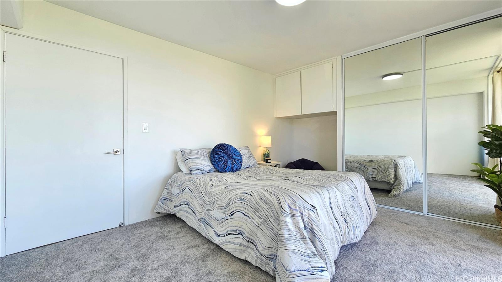 2115 Ala Wai Boulevard  Unit 804