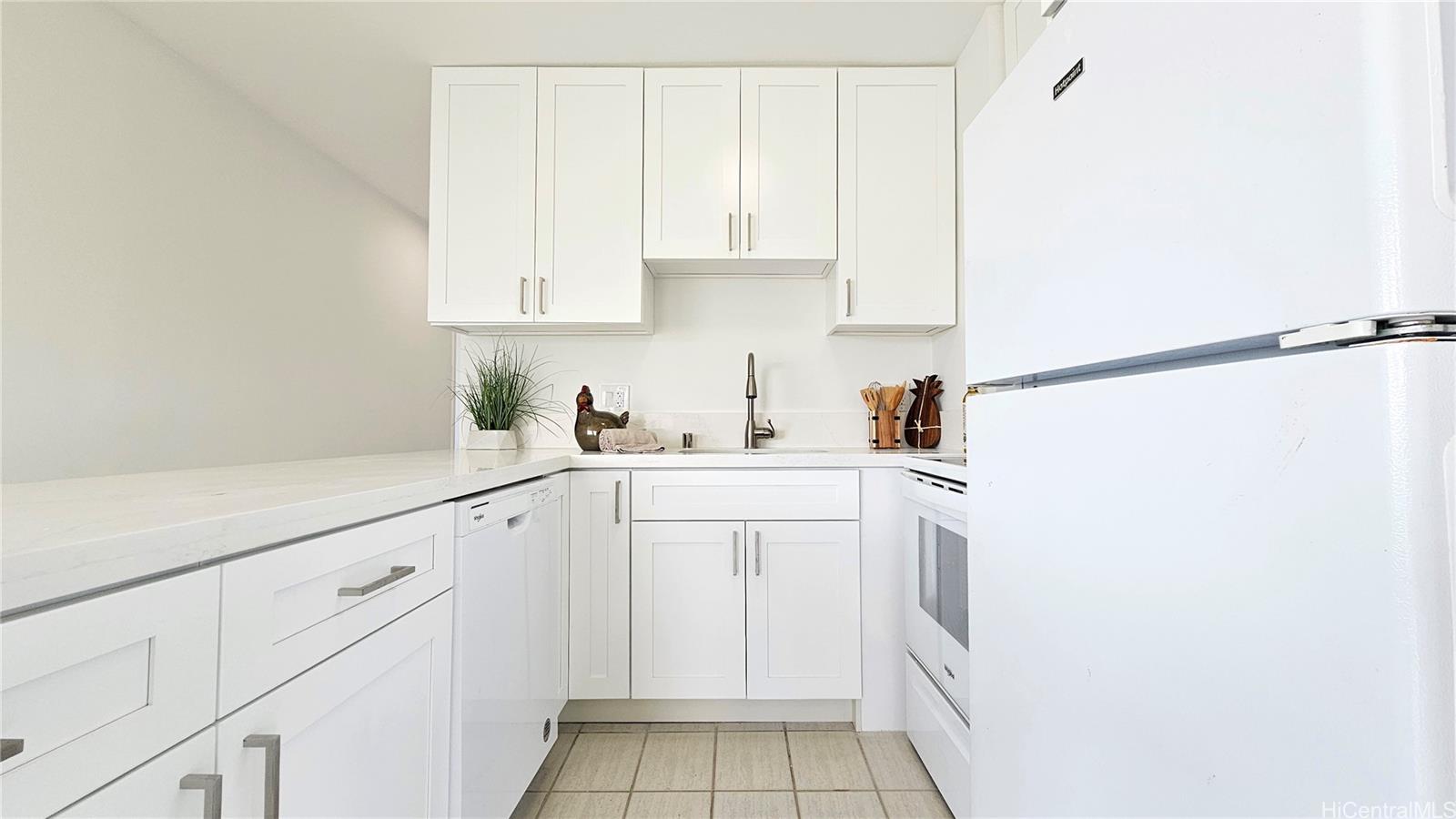 2115 Ala Wai Boulevard  Unit 804