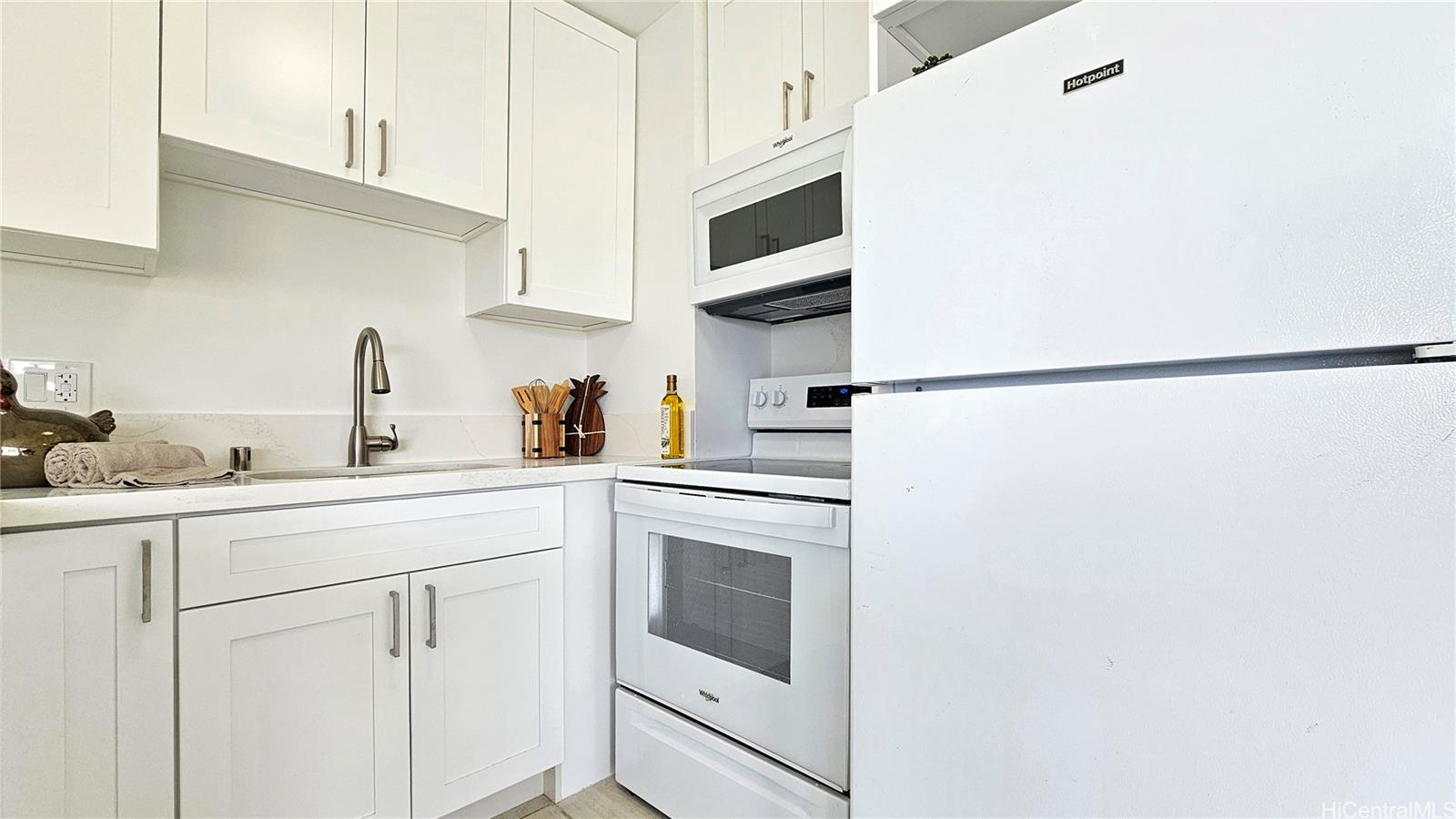 2115 Ala Wai Boulevard  Unit 804
