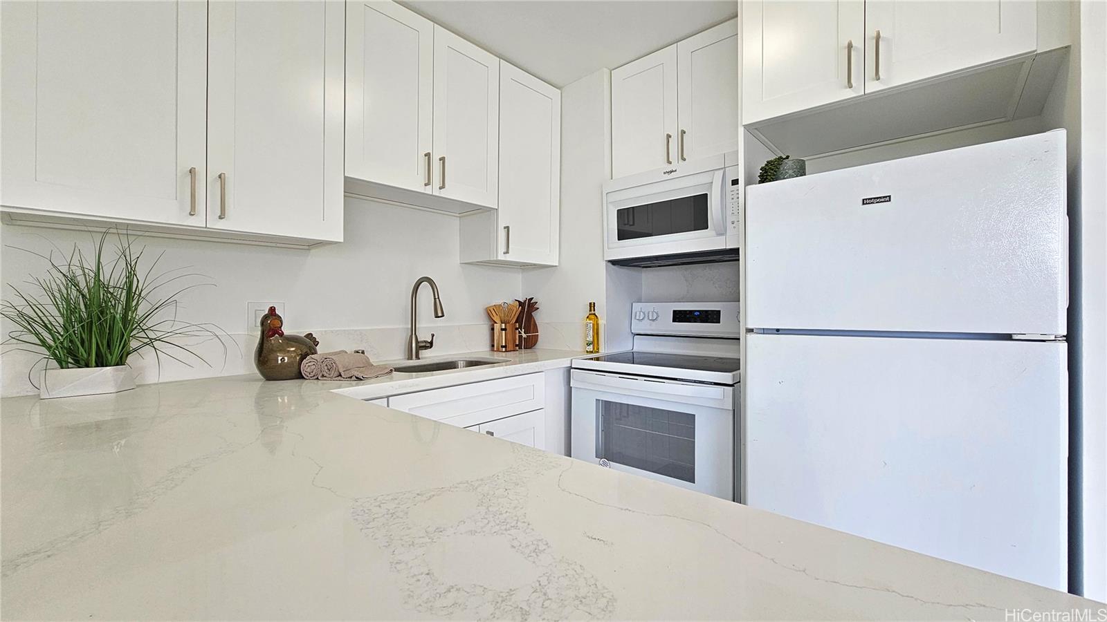 2115 Ala Wai Boulevard  Unit 804
