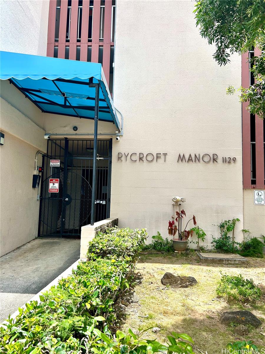 1129 Rycroft Street  Unit 406