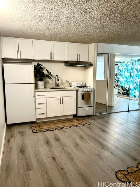 1129 Rycroft Street  Unit 406