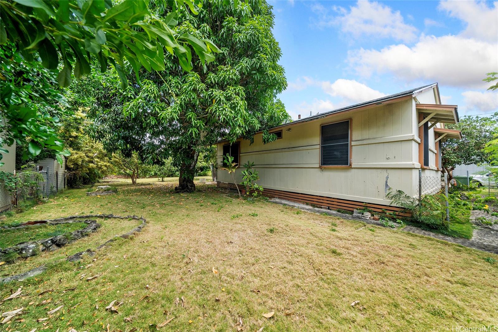 319 Kihapai Street  Unit C
