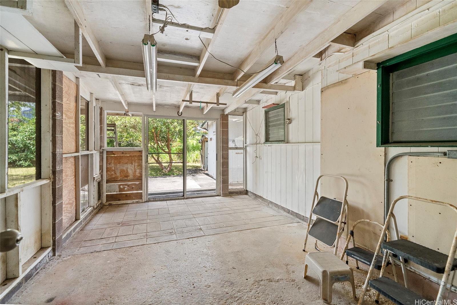 319 Kihapai Street  Unit C
