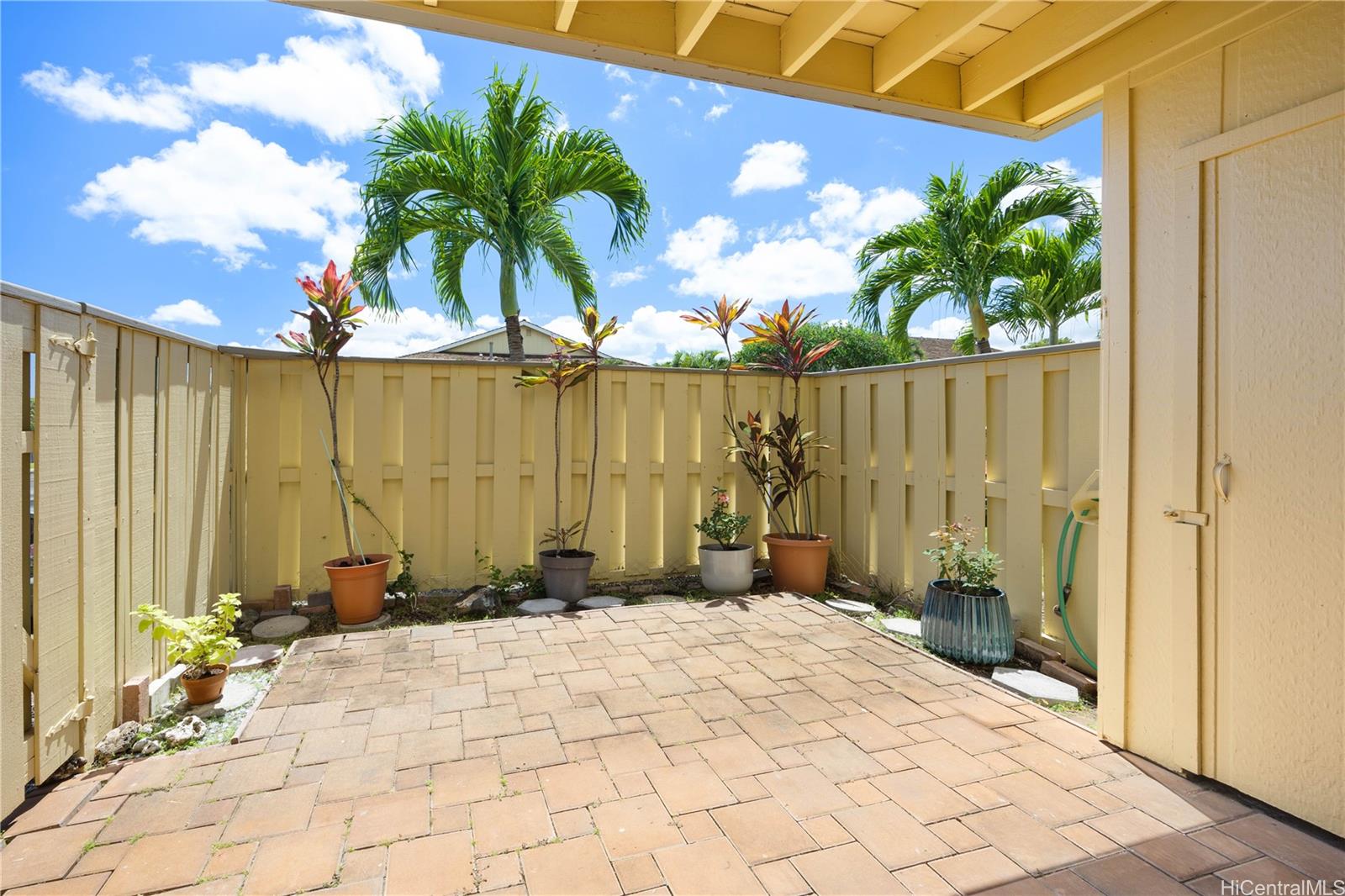 94-1031 Kaukahi Place  Unit G4