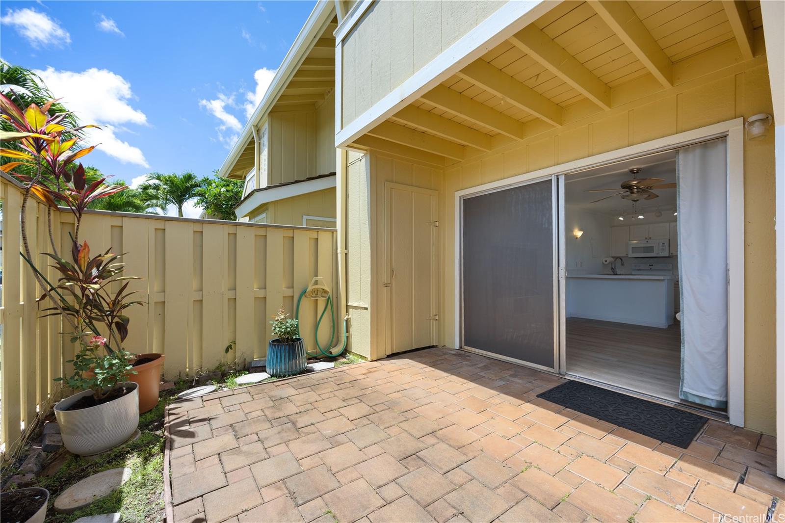 94-1031 Kaukahi Place  Unit G4