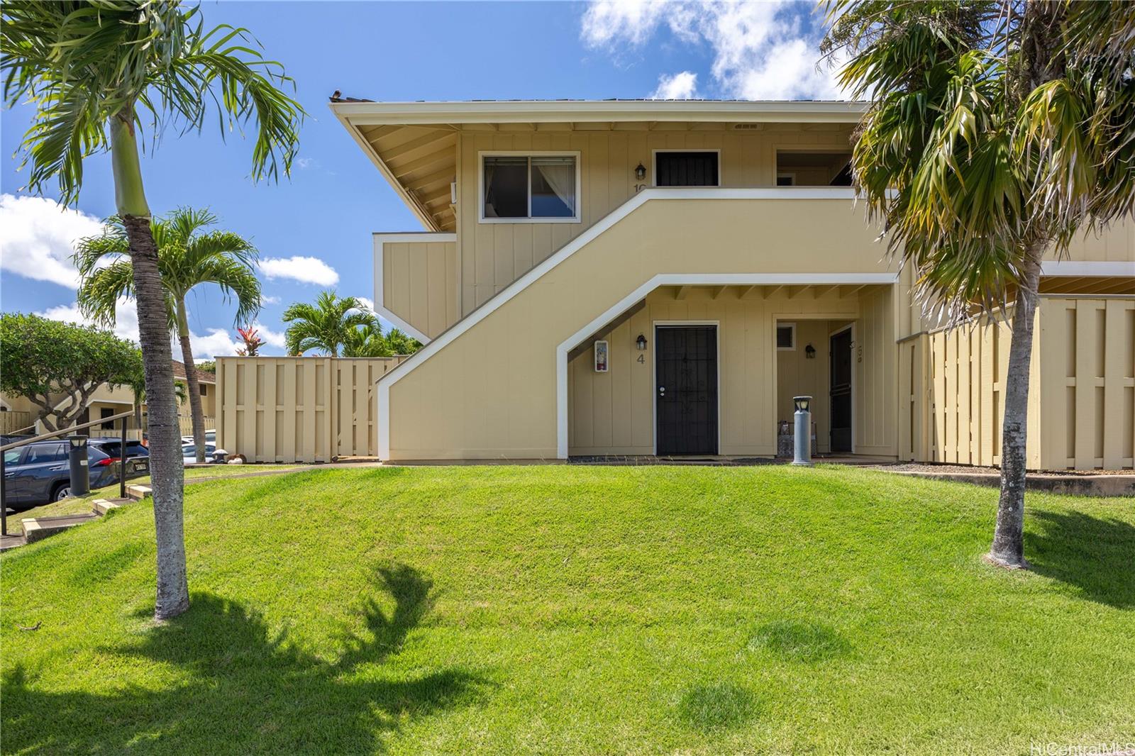 94-1031 Kaukahi Place  Unit G4
