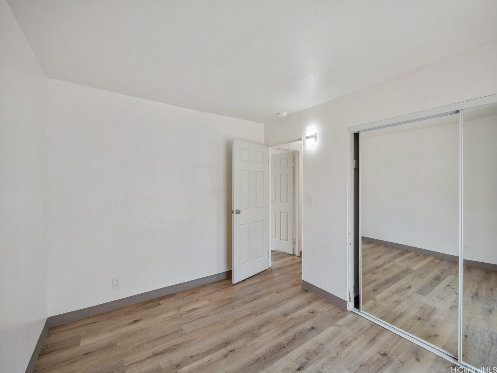 87-186 Helelua Street  Unit 2