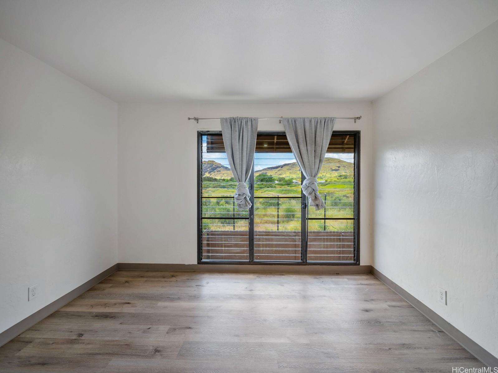 87-186 Helelua Street  Unit 2