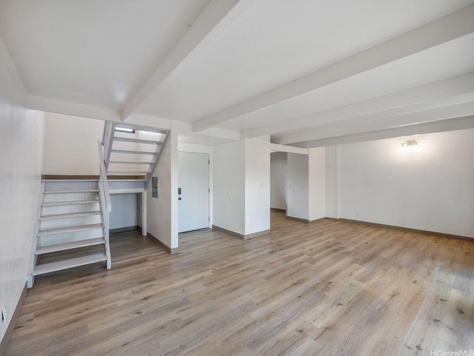 87-186 Helelua Street  Unit 2