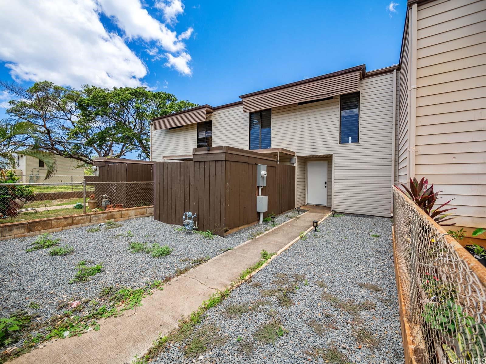 87-186 Helelua Street  Unit 2
