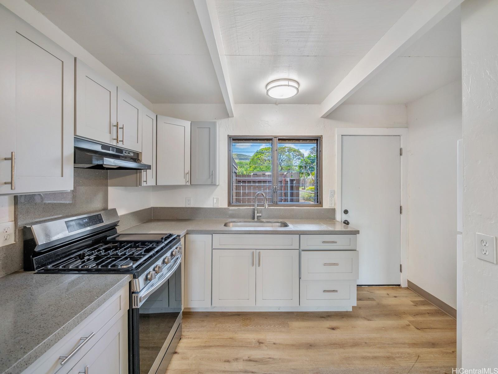 87-186 Helelua Street  Unit 2
