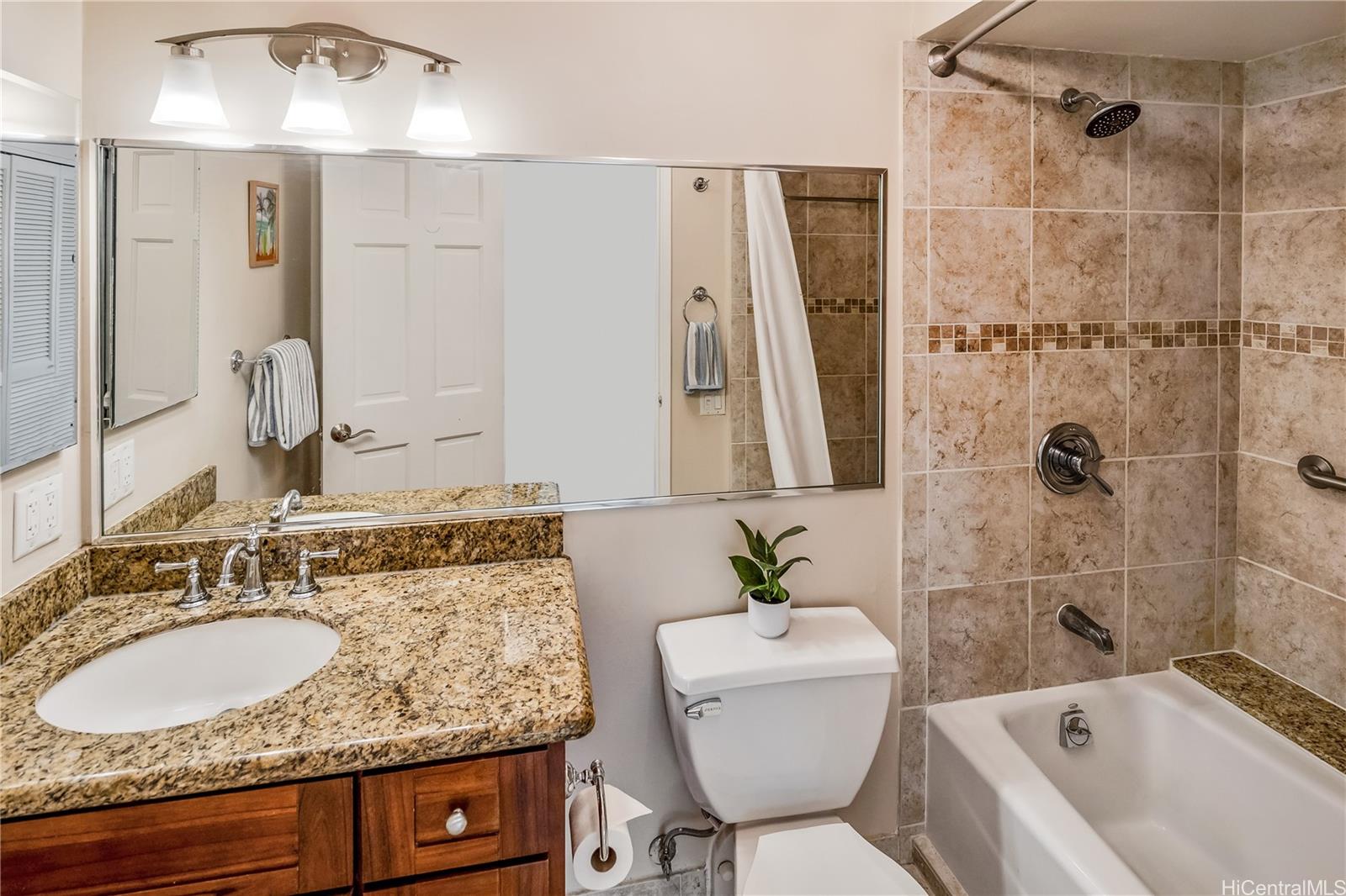 1778 Ala Moana Boulevard  Unit 2001