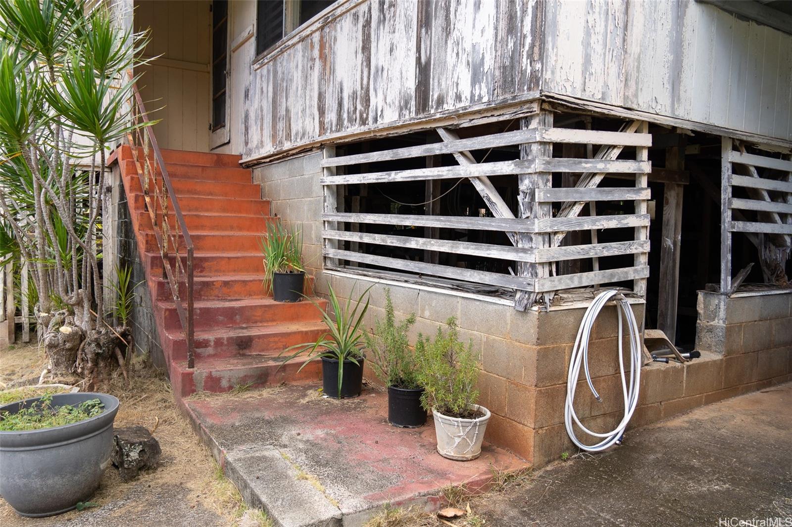 2521 Waiomao Road  Unit A