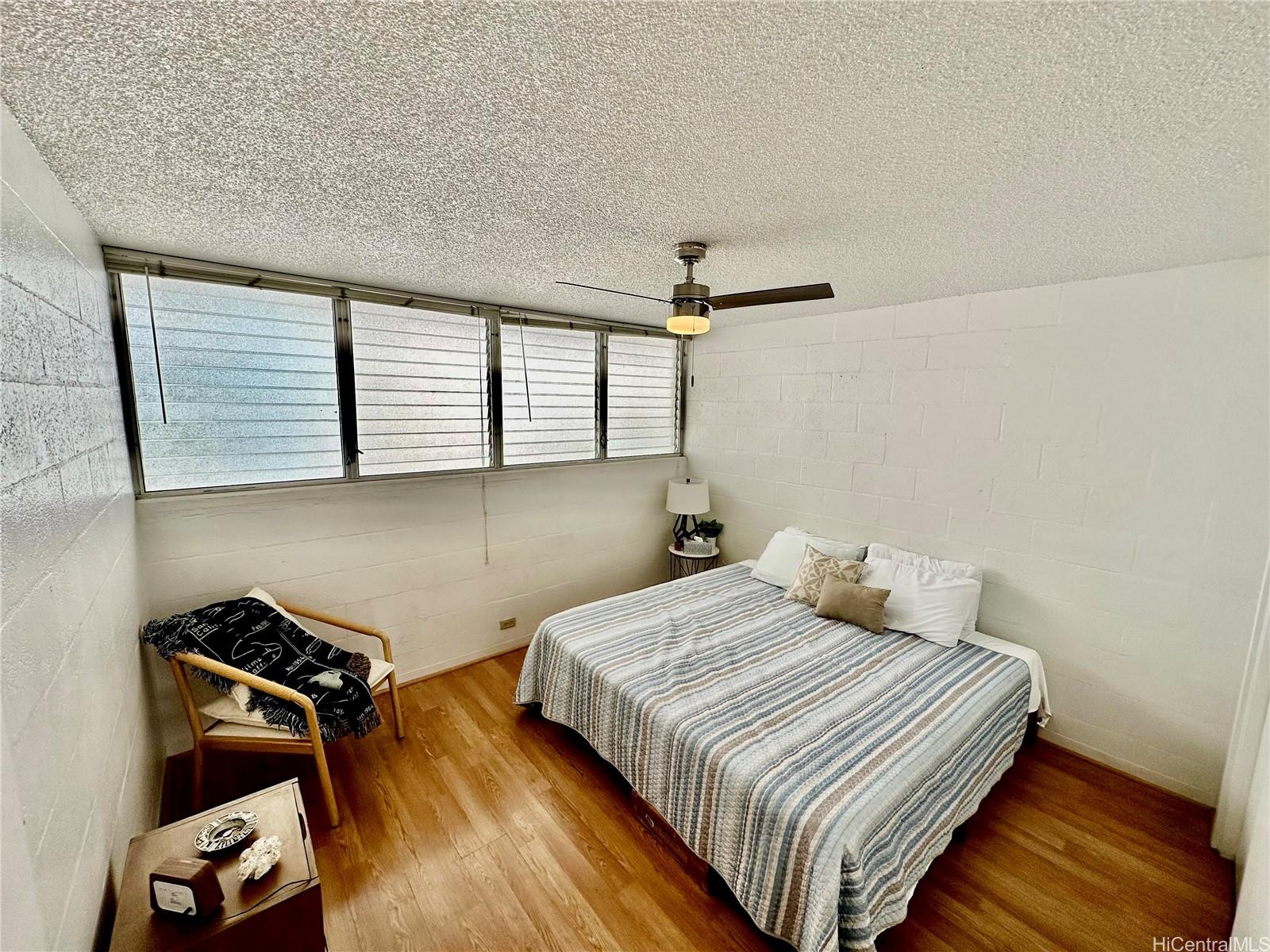 1863 Kaioo Drive  Unit 404