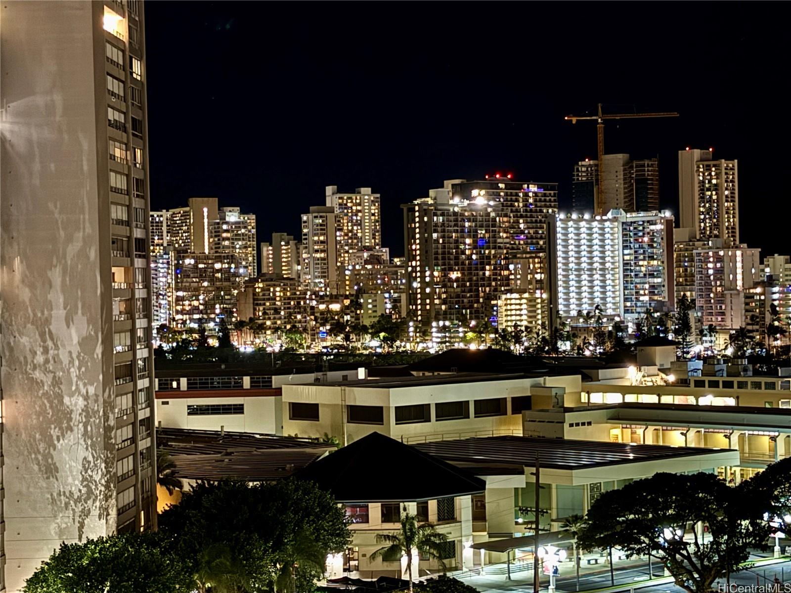 2474 Kapiolani Boulevard  Unit 1104