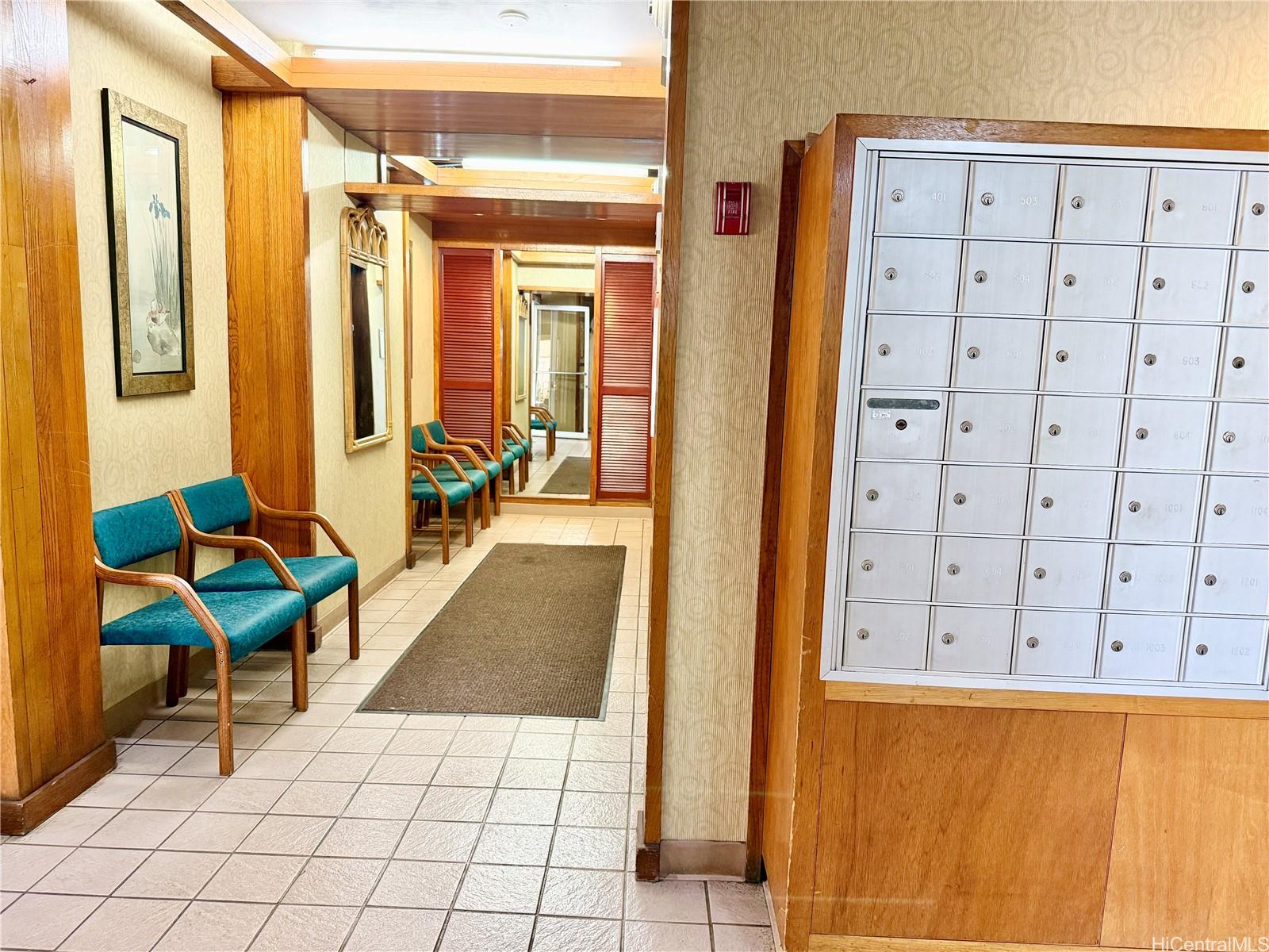 2474 Kapiolani Boulevard  Unit 1104
