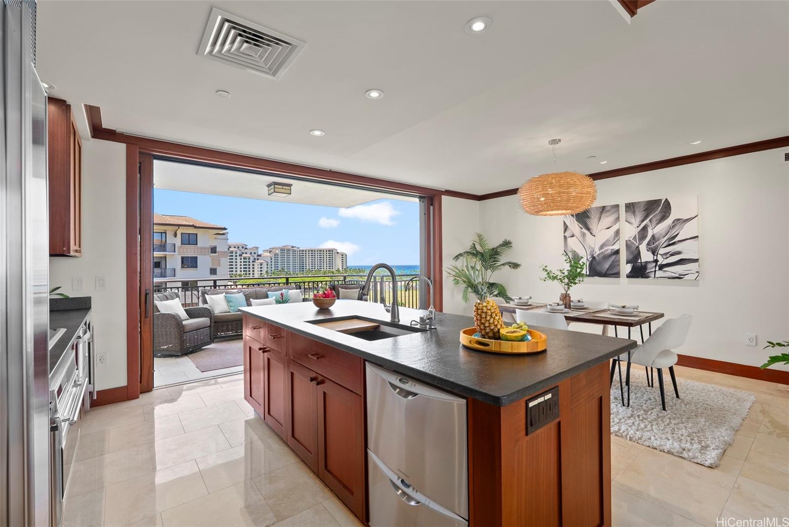 92-104 Waialii Place O812