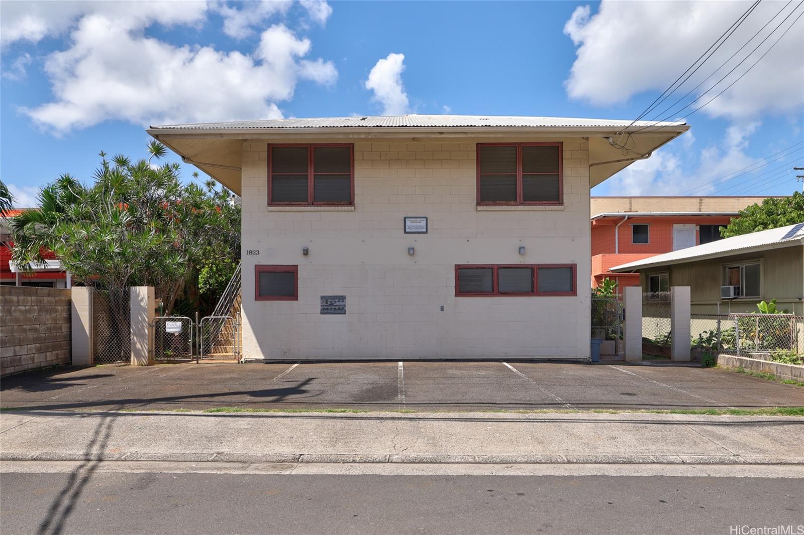 1823 Democrat Street
