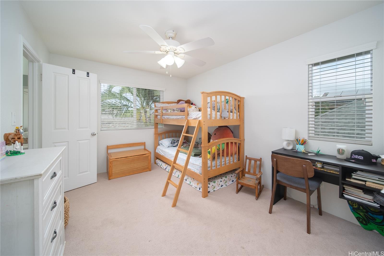 Photo 19 of 25