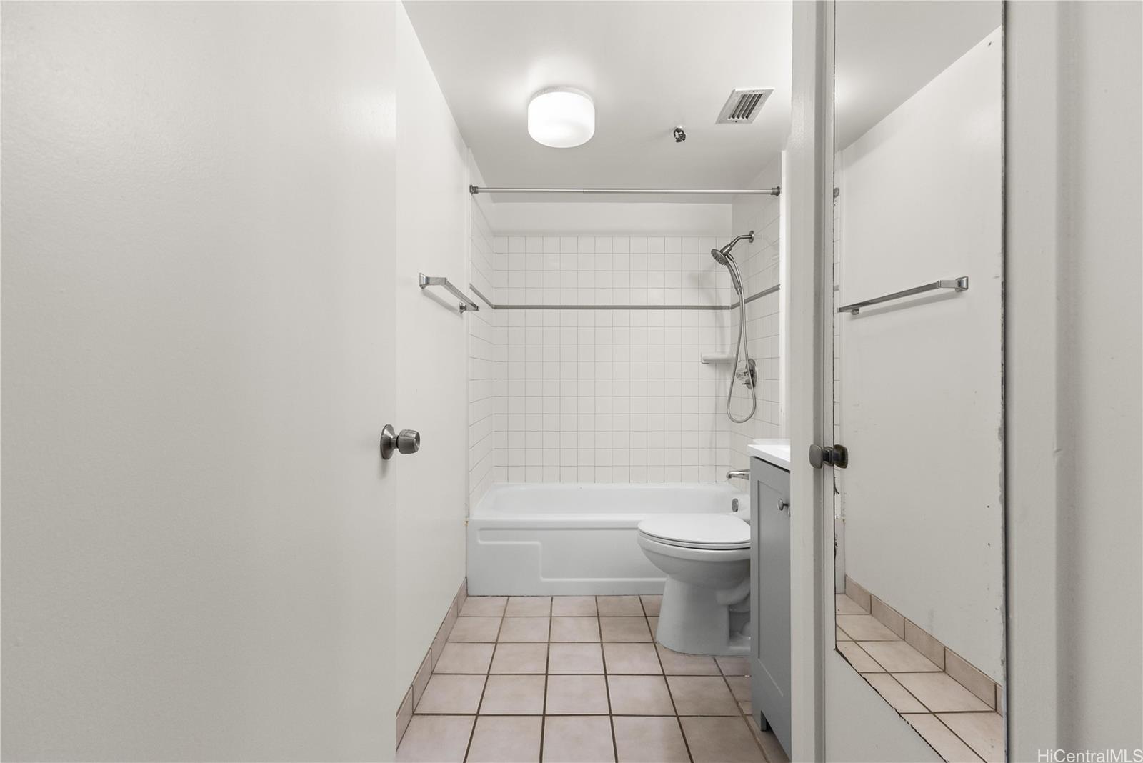 2499 Kapiolani Boulevard  Unit 2604