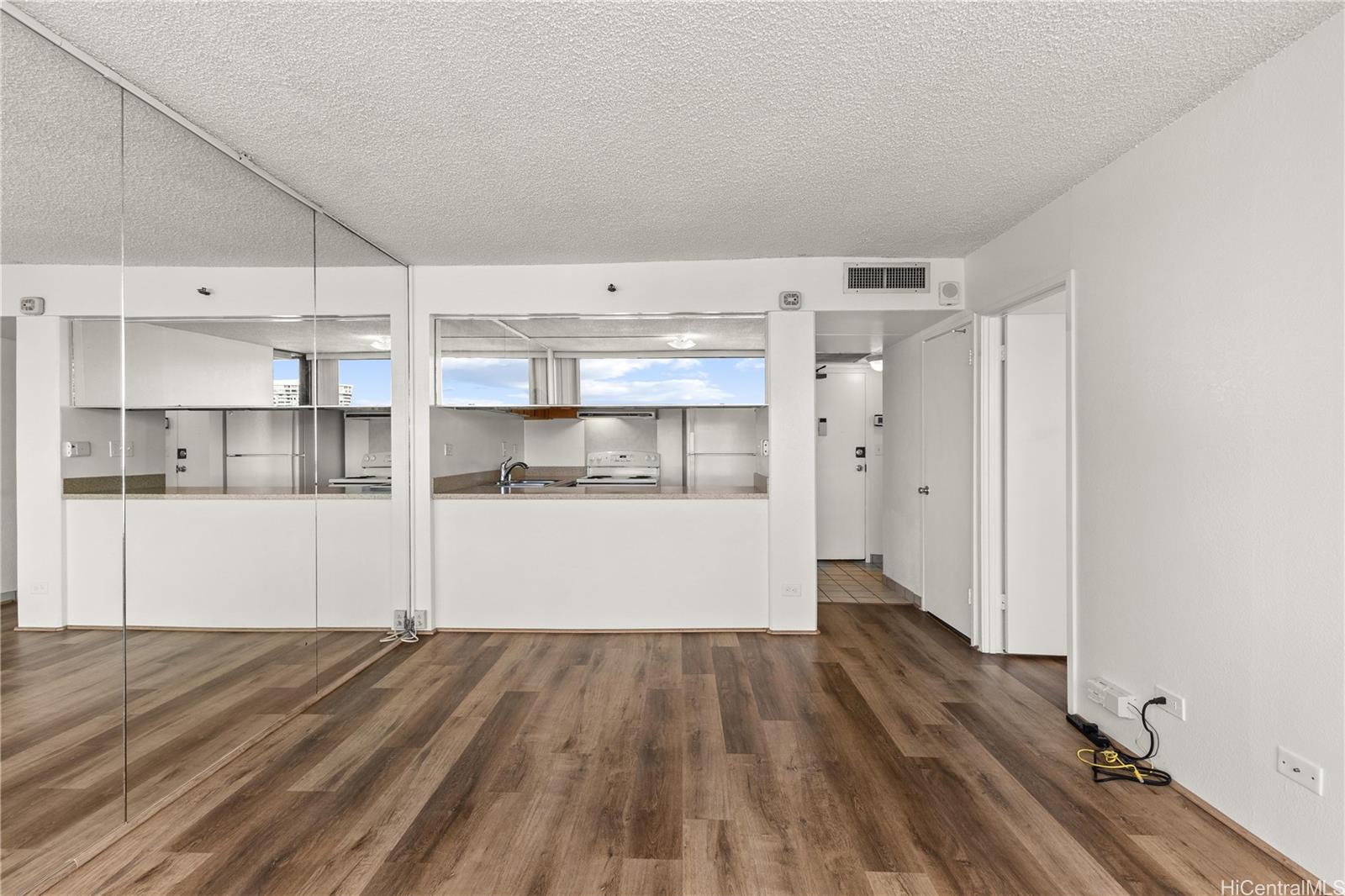 2499 Kapiolani Boulevard  Unit 2604