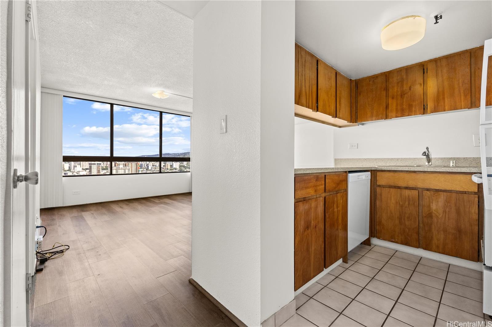 2499 Kapiolani Boulevard  Unit 2604
