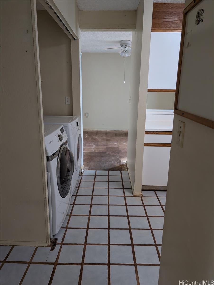 Photo 14 of 23