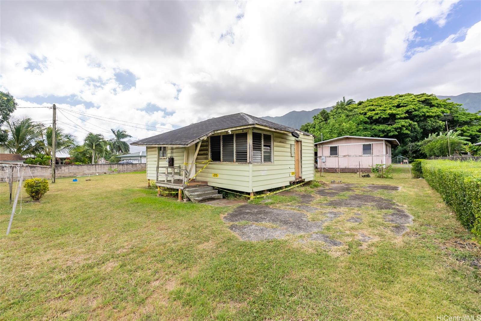 41-1702 Kalanianaole Highway