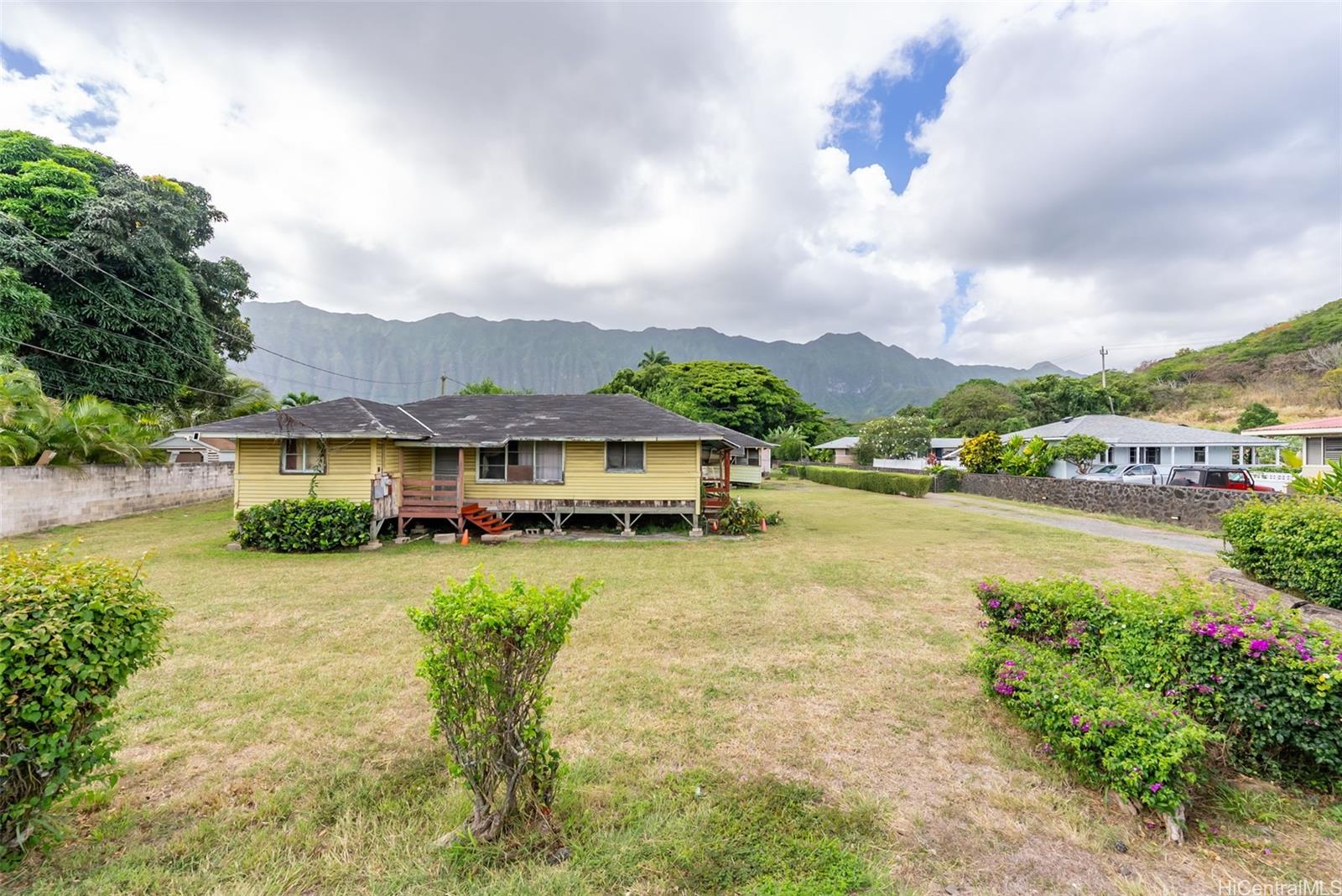 41-1702 Kalanianaole Highway